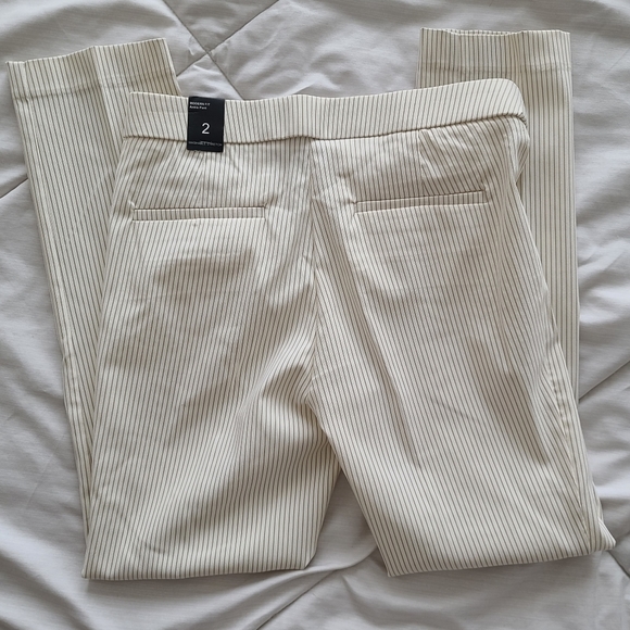 Amanda & Chalsea Nordstrom Ankle Pants - Picture 3 of 6